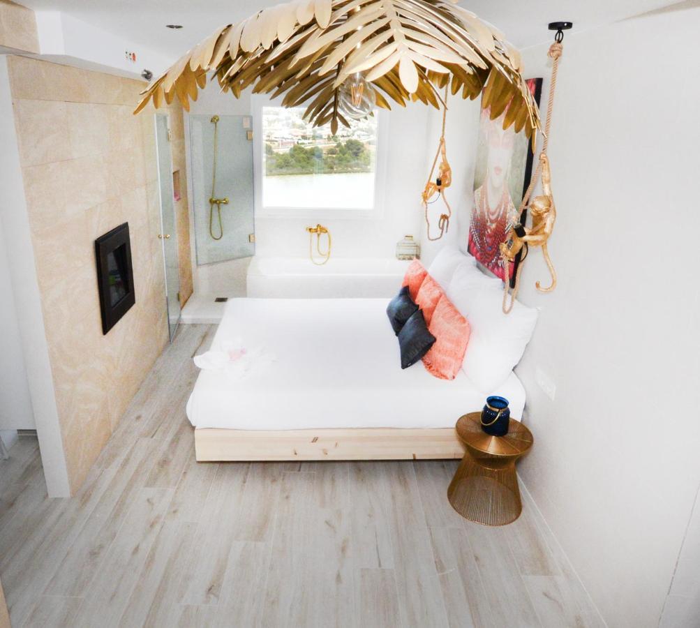 Loft Playa Salinas Calpe, Grupo Terra De Mar, Alojamientos Con Encanto Exterior photo